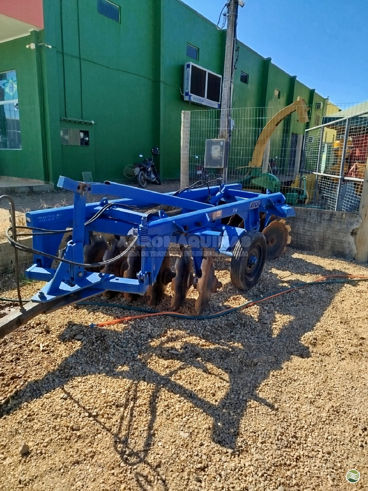 IMPLEMENTOS AGRICOLAS GRADE ARADORA ARADORA 14 DISCOS Agromáquinas COLNIZA MATO GROSSO MT